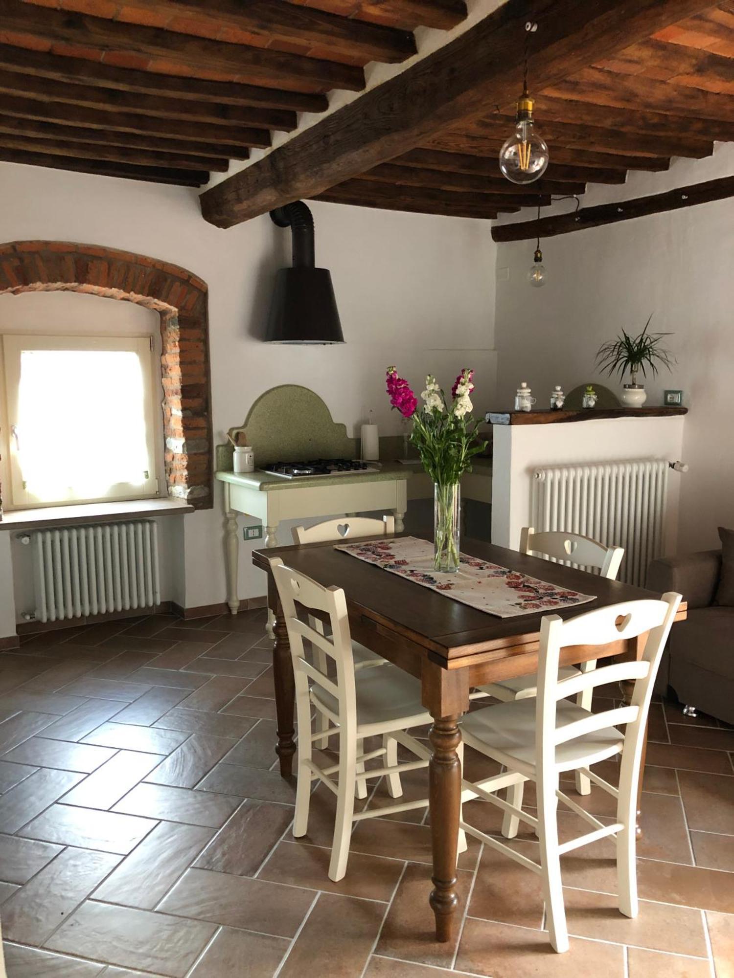 Ferienwohnung Le Dame Del Borgo Sassetta Exterior foto