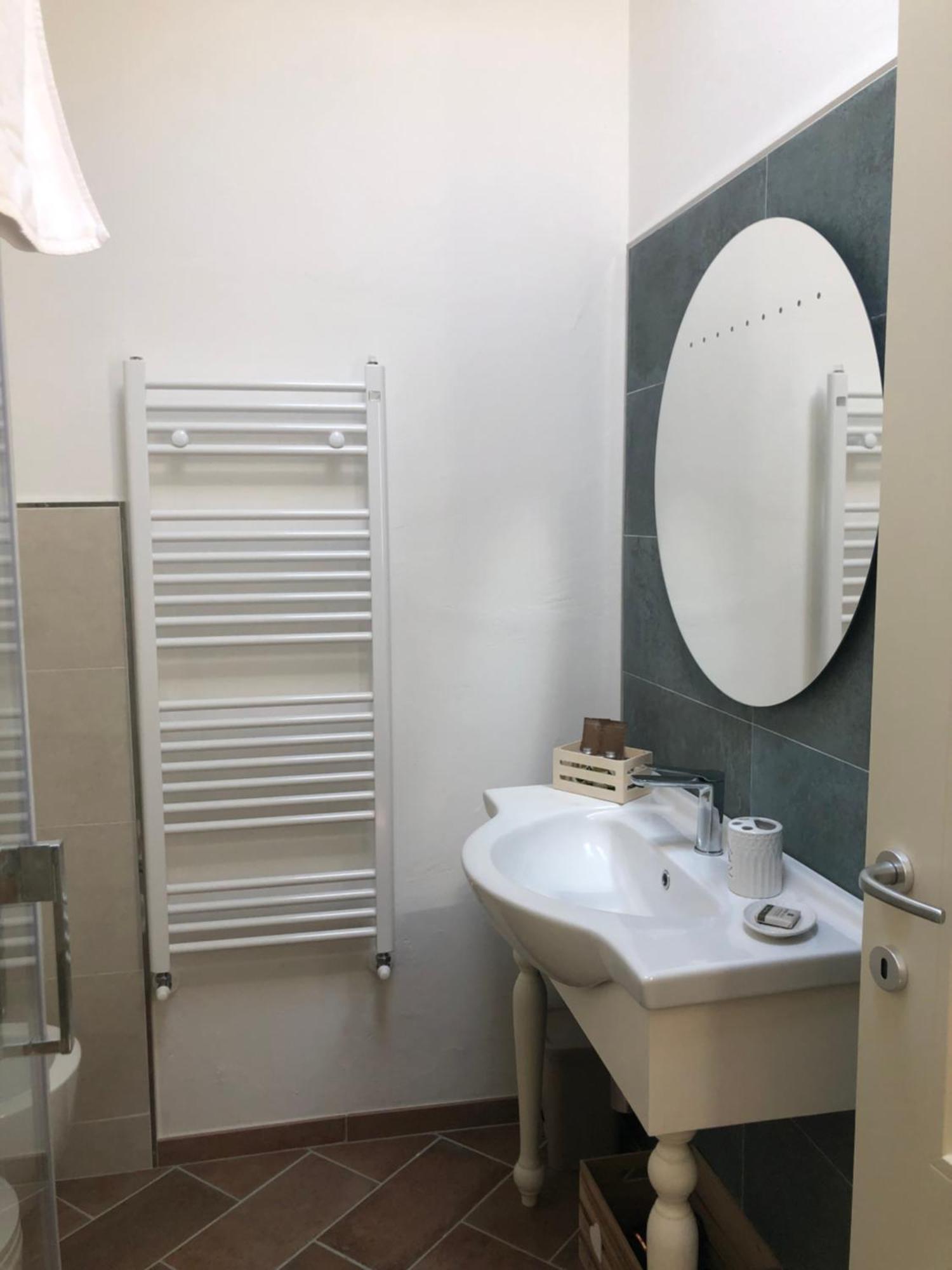 Ferienwohnung Le Dame Del Borgo Sassetta Exterior foto