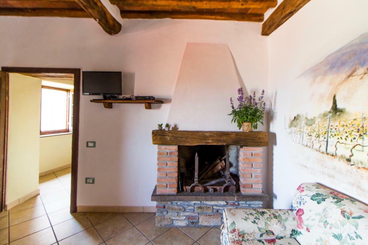 Ferienwohnung Le Dame Del Borgo Sassetta Exterior foto