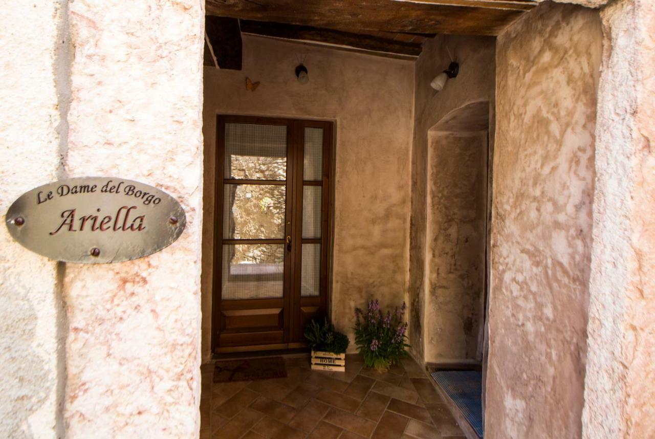 Ferienwohnung Le Dame Del Borgo Sassetta Exterior foto