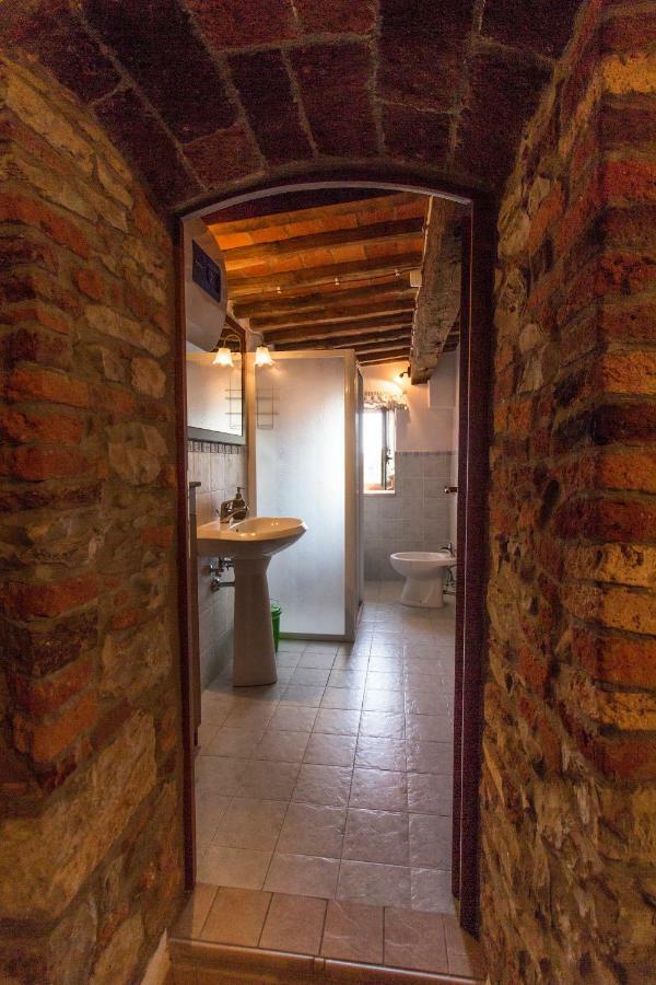 Ferienwohnung Le Dame Del Borgo Sassetta Exterior foto