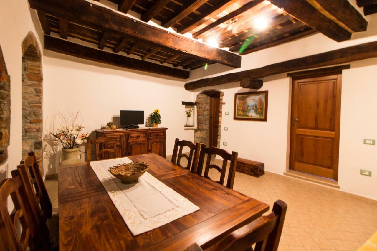 Ferienwohnung Le Dame Del Borgo Sassetta Exterior foto