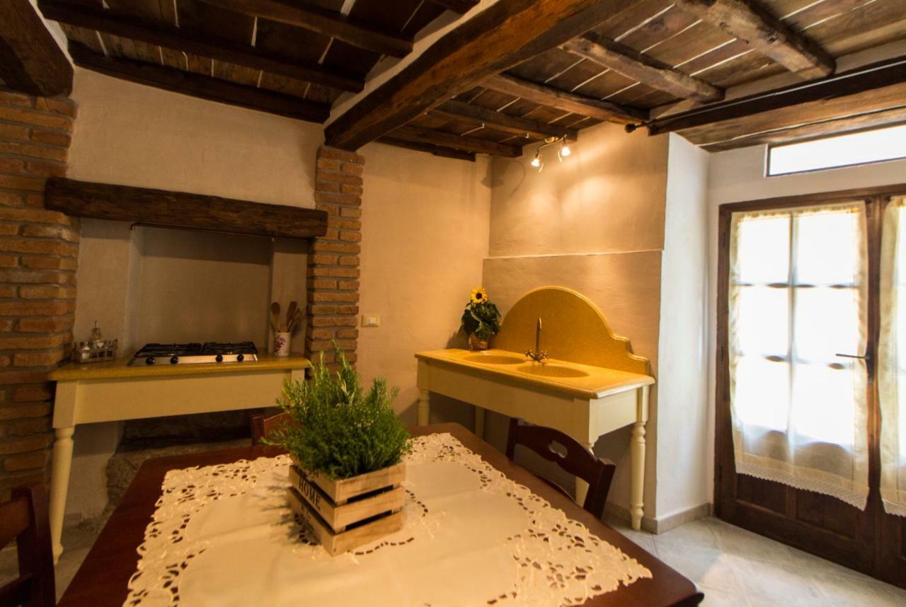 Ferienwohnung Le Dame Del Borgo Sassetta Exterior foto