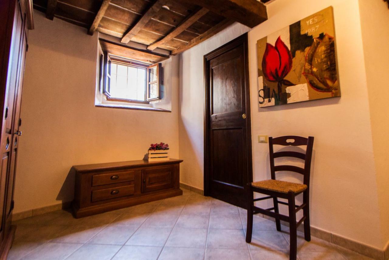 Ferienwohnung Le Dame Del Borgo Sassetta Exterior foto